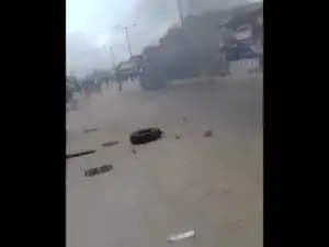 BREAKING!! Ballot Box Snatcher Burnt To Death In Lagos (Watch Video)
